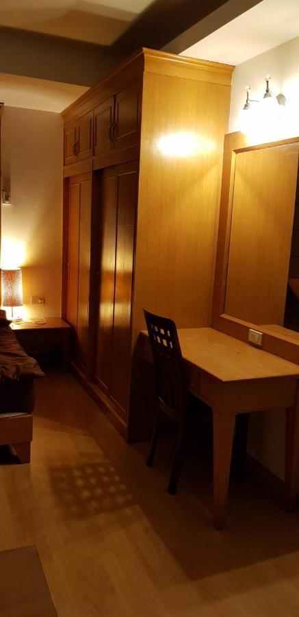 Jolly Guesthouse & Restaurant Pattaja Kültér fotó